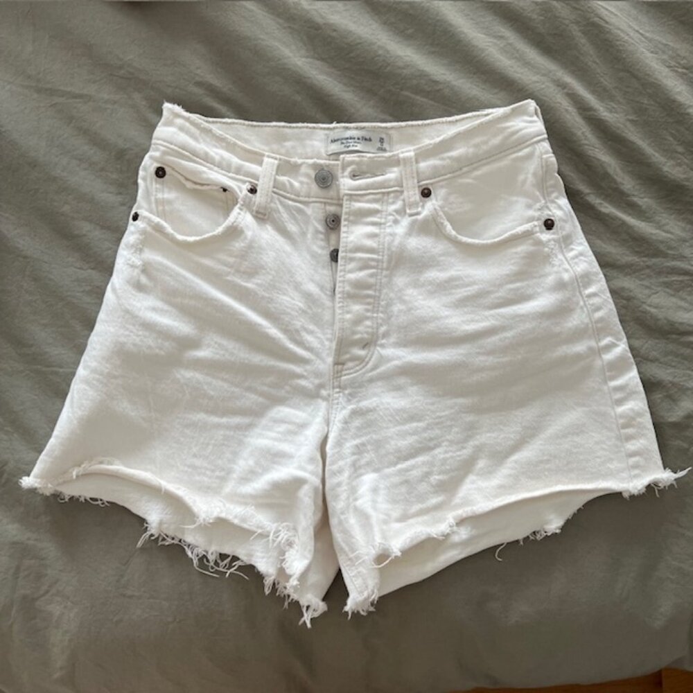 Abercrombie & Fitch Curve Love High Rise Dad Short, Size 25 (0)